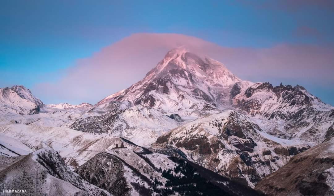 Hilltop Kazbegi エクステリア 写真