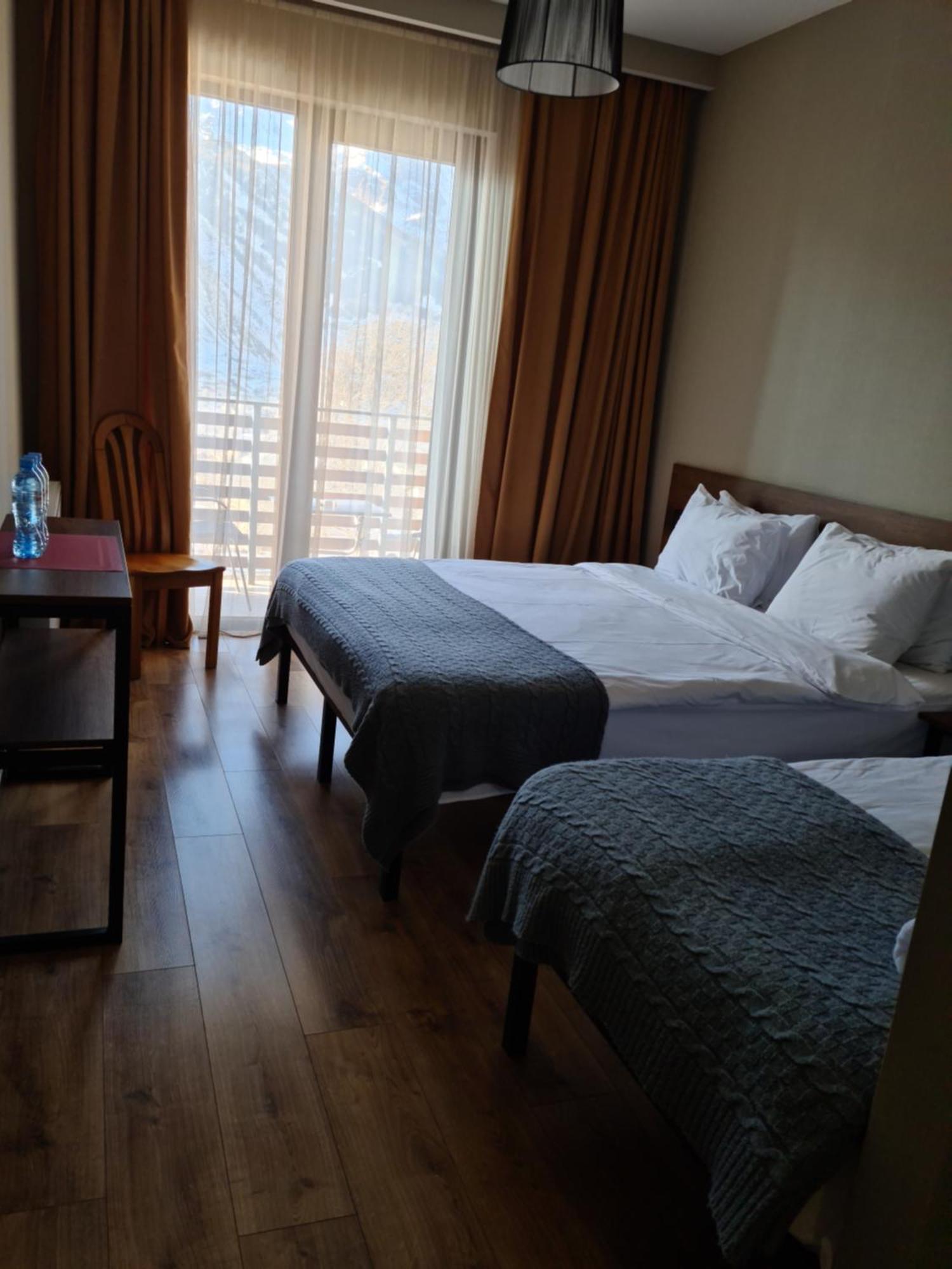 Hilltop Kazbegi 部屋 写真